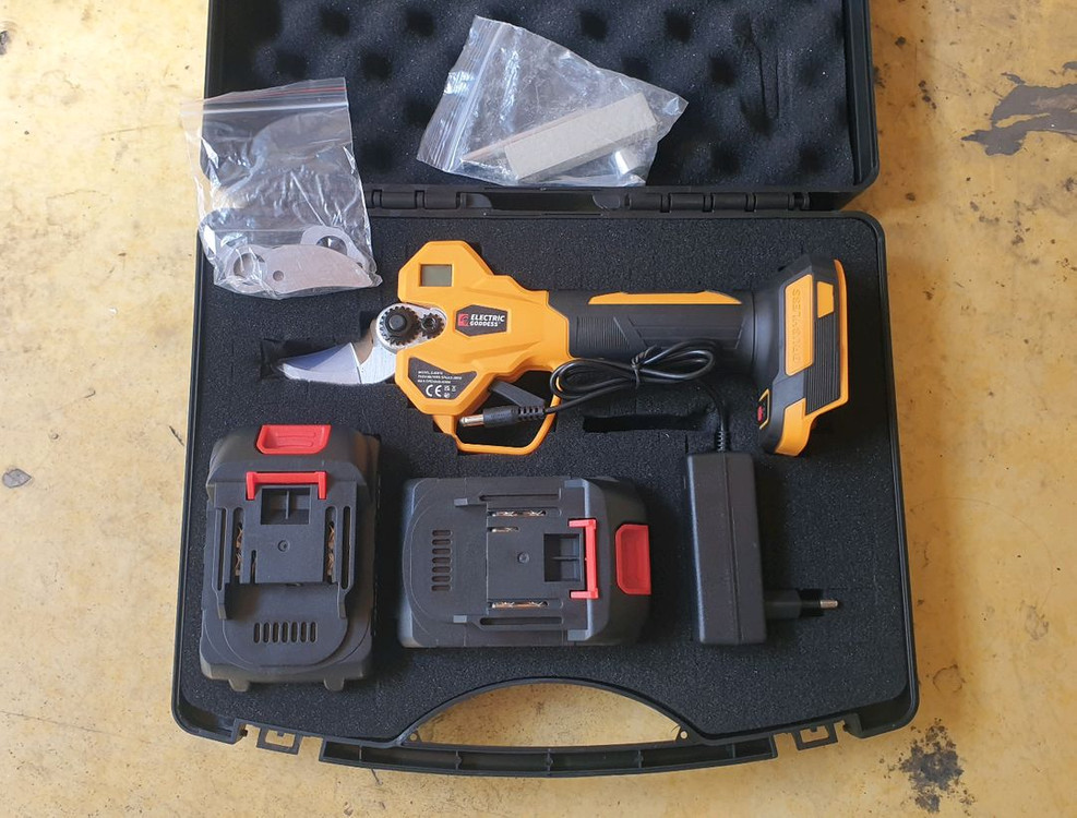 고급형 전동 전지가위 세트 이미지