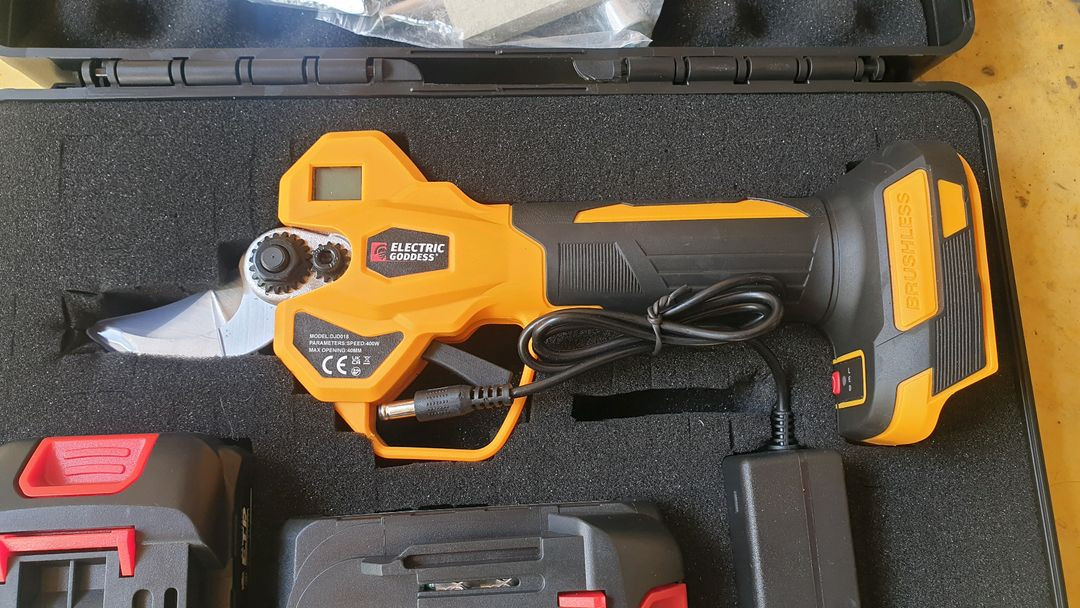 고급형 전동 전지가위 세트 이미지