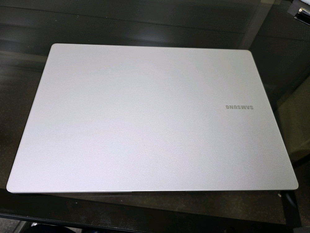 신품급 16인치 갤럭시 북3 프로 노트북 i7 13세대 32램 S 1테라--1