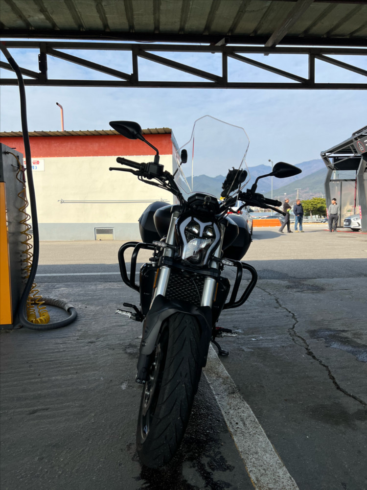 베넬리 502C 22년식 3200키로--2