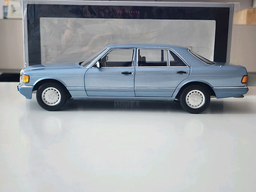 1:18 노레브 벤츠 W126 560SEL 블루 다이캐스트 이미지
