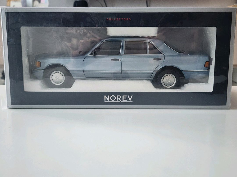 1:18 노레브 벤츠 W126 560SEL 블루 다이캐스트 이미지