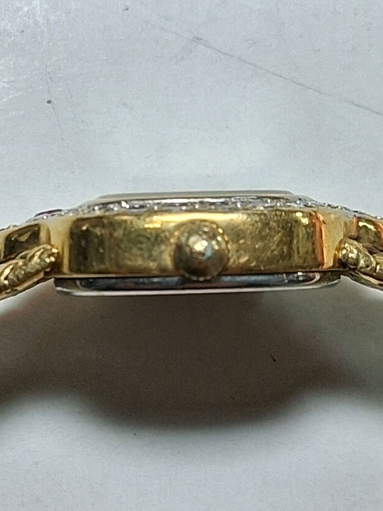 라도 여자용 시계 입니다 이미지