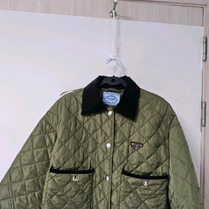 프라다경량패딩(새상품)