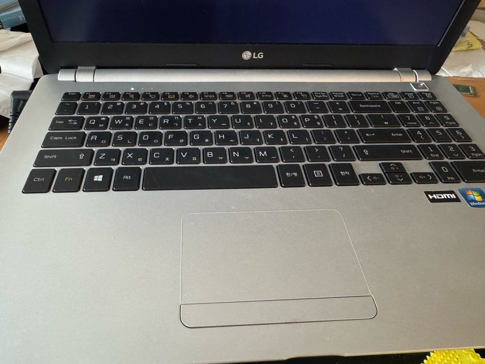 LG 노트북 i7-4712mq(램4기가 하드없음)--2