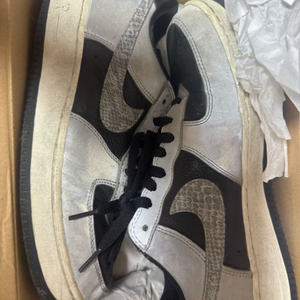 에어포스1 스니커즈 실버 스네이크 270 이미지