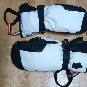 몽클레어 그레노블 여성 스키장갑 s사이즈 이미지