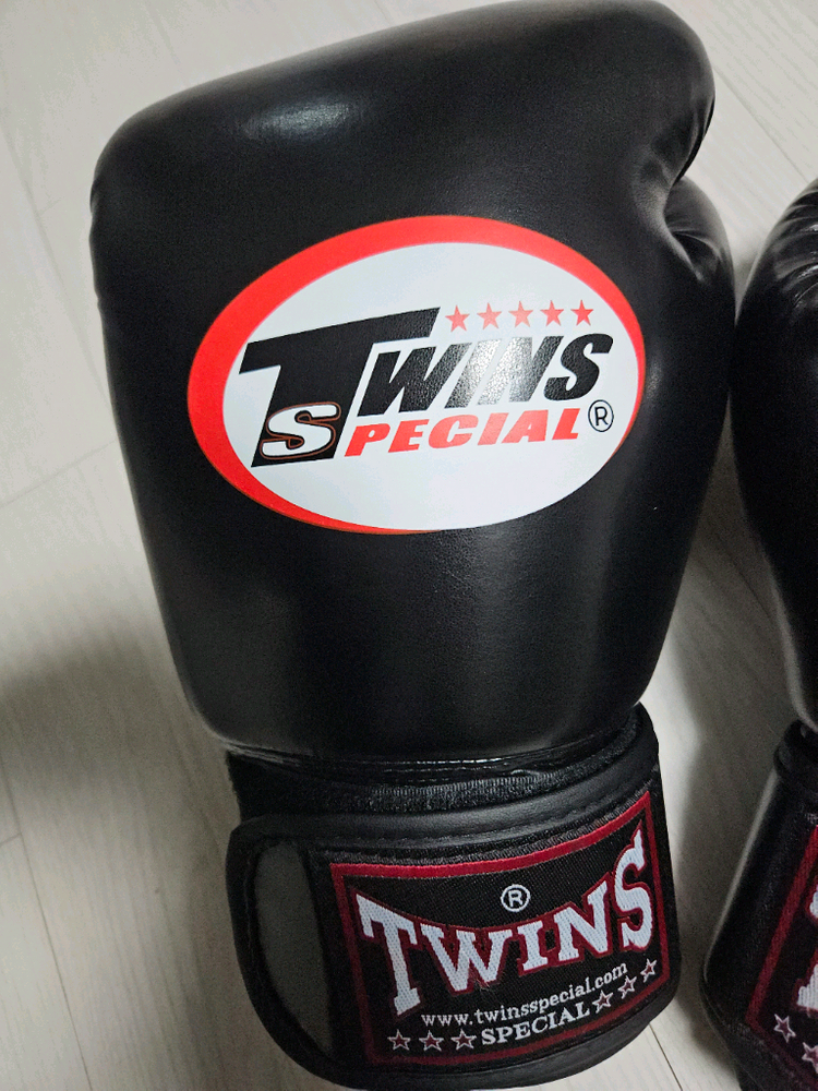 트윈스 복싱 글러브 12온스 합성 가죽--1