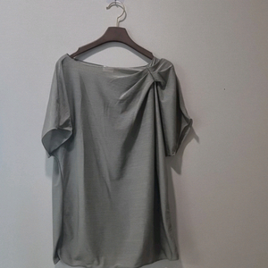 Armani Collezioni 아르마니 꼴레지오니 실크셔링 블라우스