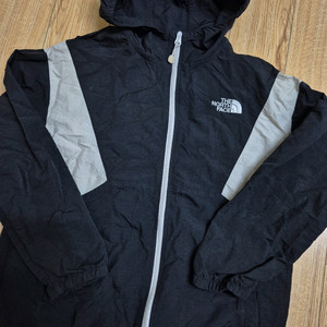 노스페이스 키즈 바람막이 140