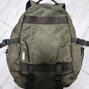 만다리나덕 TOUCH 백팩 (카키) 4.5만에 팝니다. 이미지