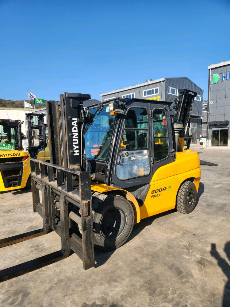 중고지게차 신차수준의 현대지게차 미니5톤 판매합니다.(5556) 이미지