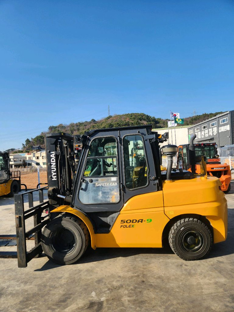 중고지게차 신차수준의 현대지게차 미니5톤 판매합니다.(5556) 이미지