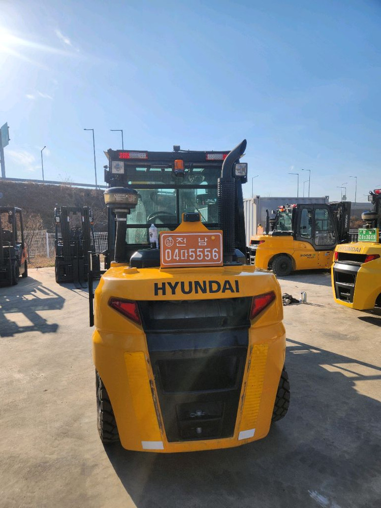 중고지게차 신차수준의 현대지게차 미니5톤 판매합니다.(5556) 이미지