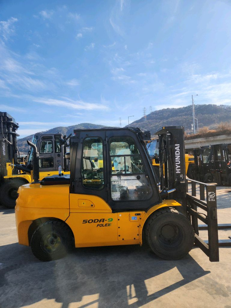 중고지게차 신차수준의 현대지게차 미니5톤 판매합니다.(5556) 이미지