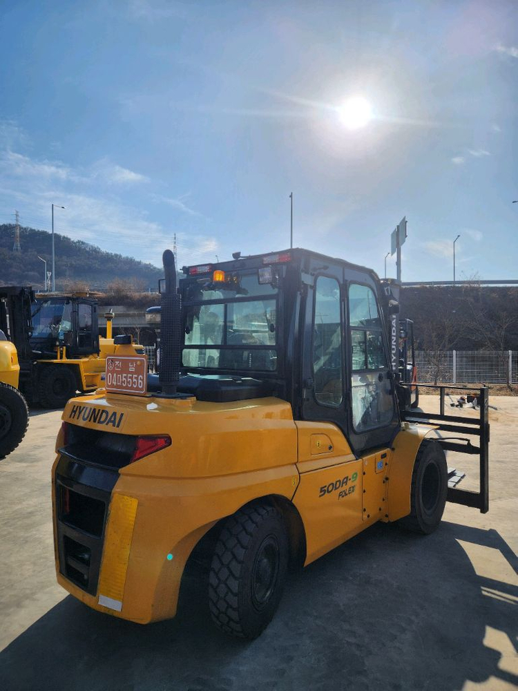 중고지게차 신차수준의 현대지게차 미니5톤 판매합니다.(5556) 이미지