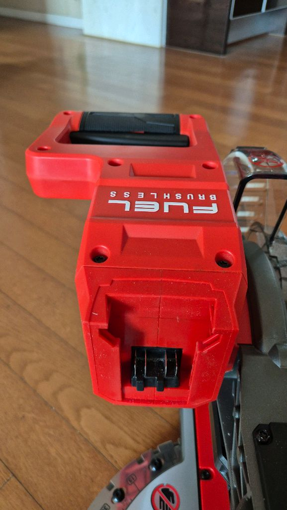 밀워키 FMS190 무선 슬라이딩 각도절단기 이미지