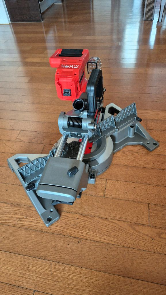 밀워키 FMS190 무선 슬라이딩 각도절단기 이미지