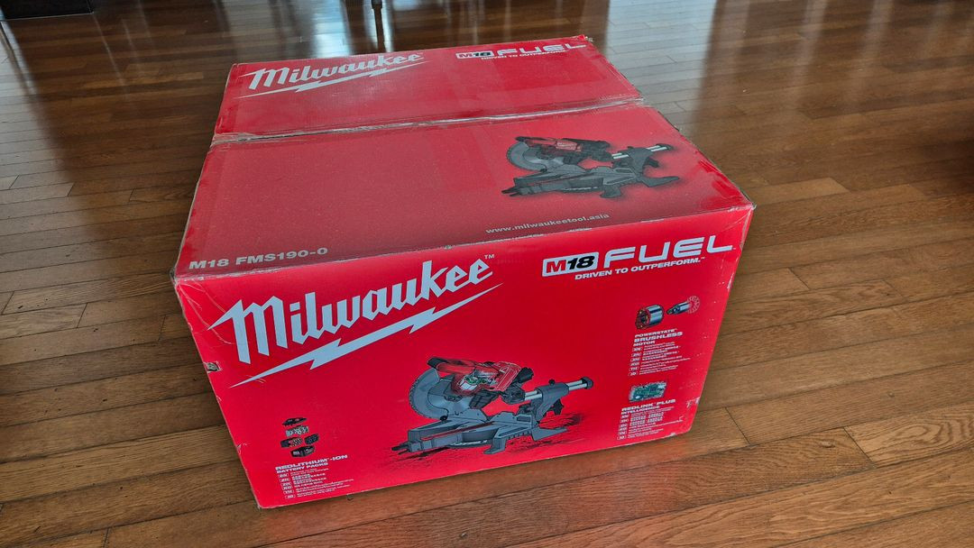밀워키 FMS190 무선 슬라이딩 각도절단기 이미지