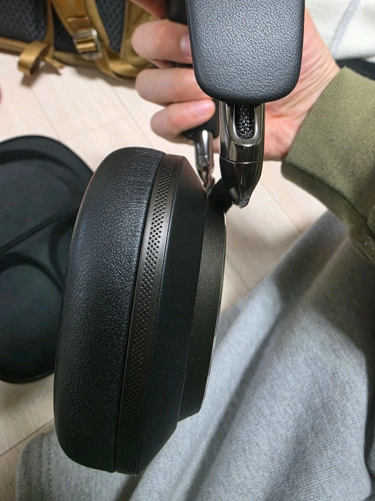 바워스앤윌킨스 px8 s2 오닉스블랙 이미지