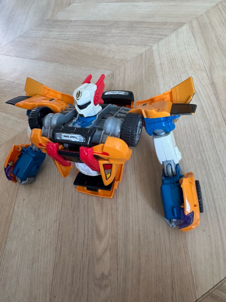 또봇 타이탄 상체만 이미지