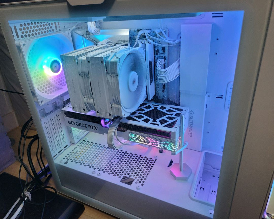 동탄직거래_pc본체 7800x3d, 32gb, 5080, 850w, 4TB(2+1+1) 이미지