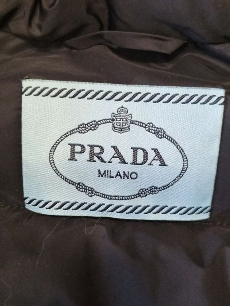 (정품) 프라다 삼각로고 후드 숏패딩 (명품 여성 점퍼 자켓) 이미지