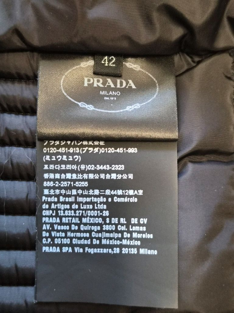 (정품) 프라다 삼각로고 후드 숏패딩 (명품 여성 점퍼 자켓) 이미지