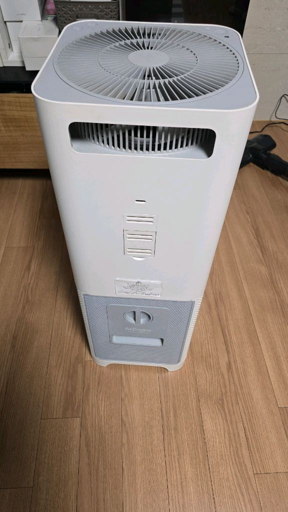 발뮤다 에어엔진 2대 이미지