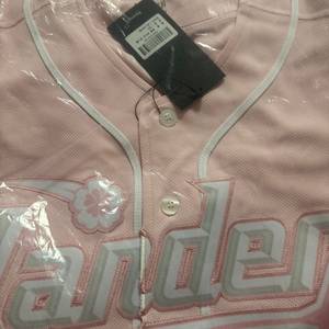 SSG랜더스 25시즌 벛꽃유니폼 핑크니폼 120사이즈 새상품 판매합니다. 이미지