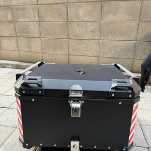 밴시 알루미늄 탑박스 85L + pcx브라켓 판매합니다