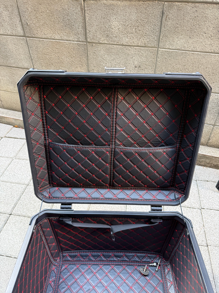 밴시 알루미늄 탑박스 85L + pcx브라켓 판매합니다--4