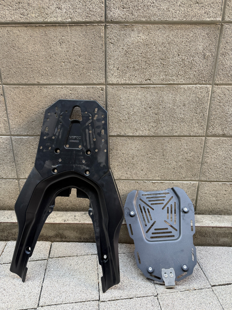 밴시 알루미늄 탑박스 85L + pcx브라켓 판매합니다--6