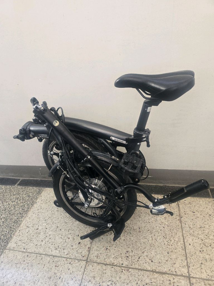 그루 전기자전거 트라이폴드 유사브롬톤 이미지