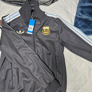 아디다스 아르헨티나 베켄하우어 트랙탑 L사이즈 - 다크그레이