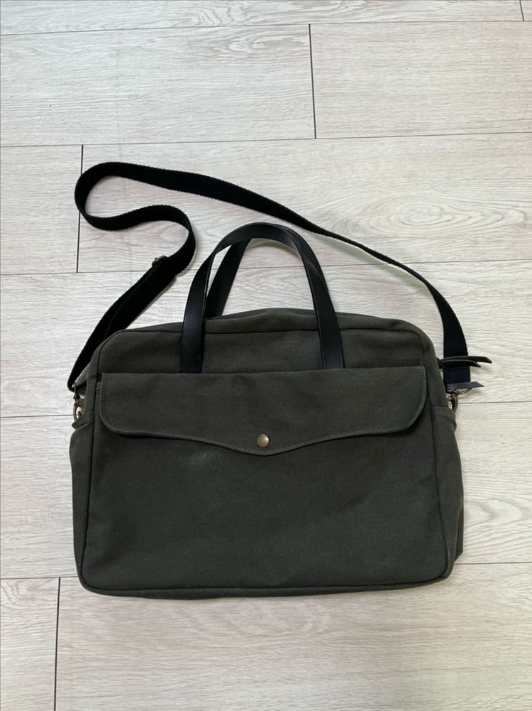 모노 캔버스 브리프케이스 (오트그린) 이미지