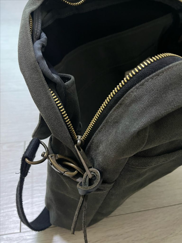 모노 캔버스 브리프케이스 (오트그린) 이미지