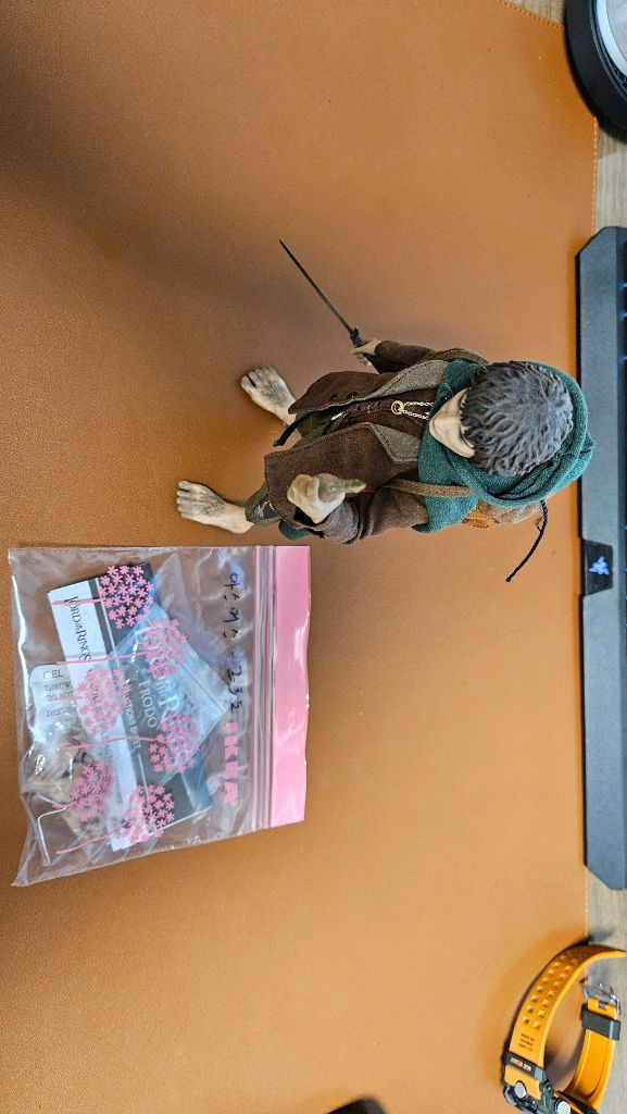 asmus 프로도 & 샘 개봉장식품(약하자) 일괄판매합니다 이미지