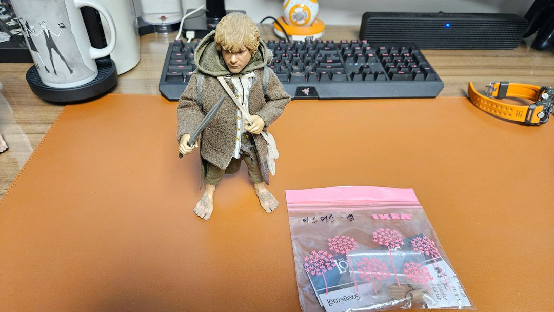 asmus 프로도 & 샘 개봉장식품(약하자) 일괄판매합니다 이미지