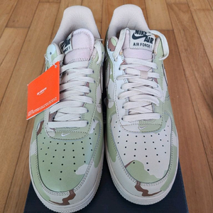 나이키 에어 포스 1사막삼색 신품 8.5 265mm 이미지