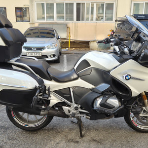 BMW R1250RT 오토바이 판매합니다
