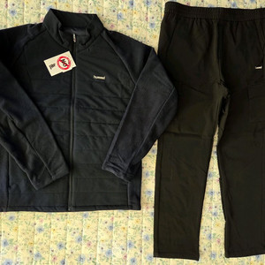 험멜 105. 기모 트레이닝복세트 새상품 택포 이미지