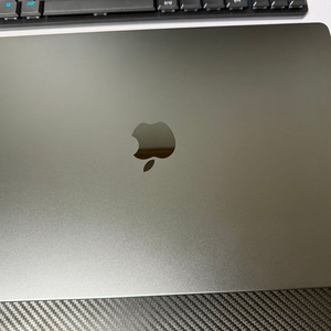 맥북 M4 Pro 16인치 이미지