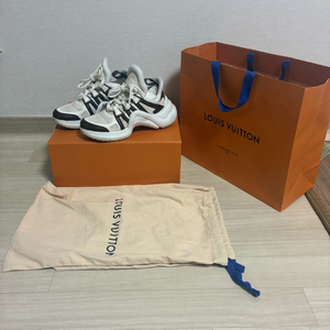 루이비통 아치라이트 36.5 (245) 정품 이미지