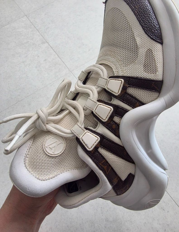 루이비통 아치라이트 36.5 (245) 정품 이미지