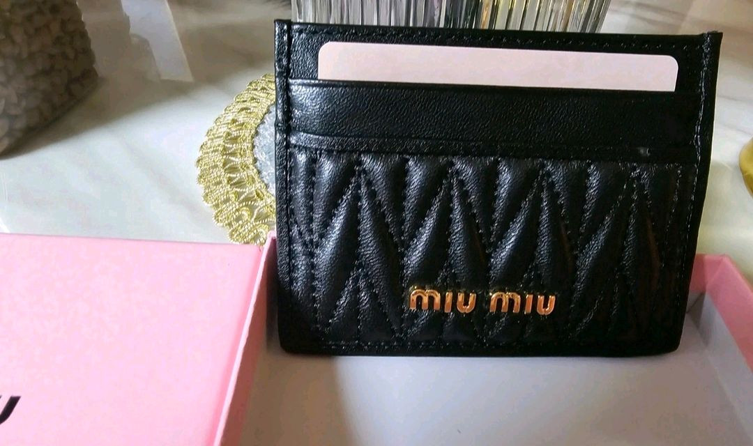 미우미우 마테라쎄 카드지갑/새상품 이미지