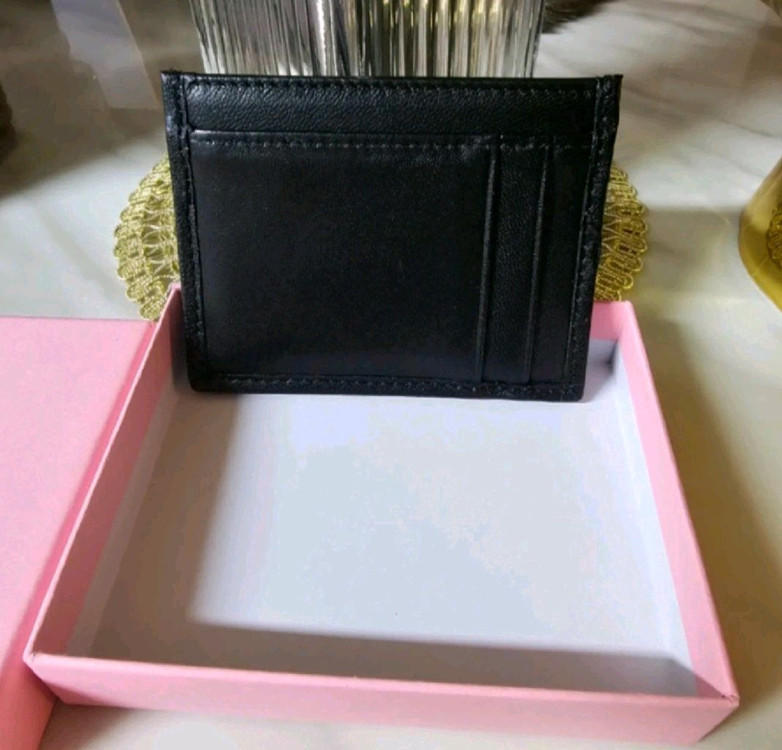 미우미우 마테라쎄 카드지갑/새상품 이미지