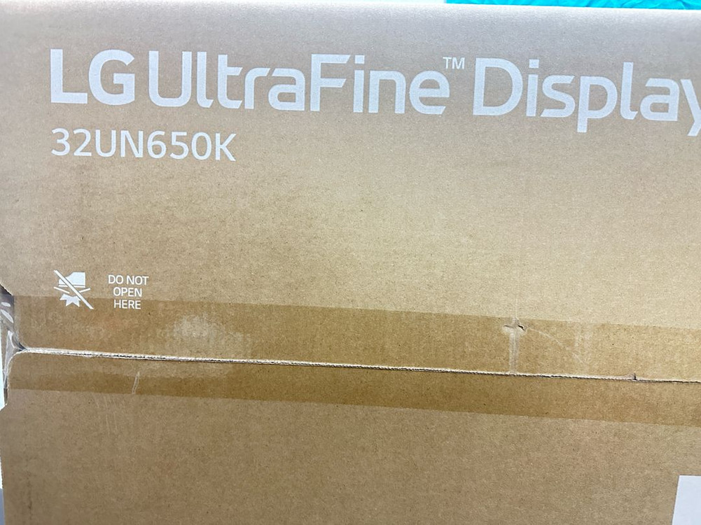 LG UltraFine 모니터 32UN650K 미개봉 이미지