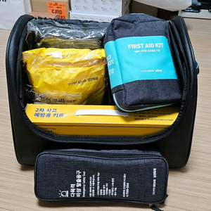 삼성화재 차량용 캠핑용 프리미엄 비상용품 안전용품 세트 이미지