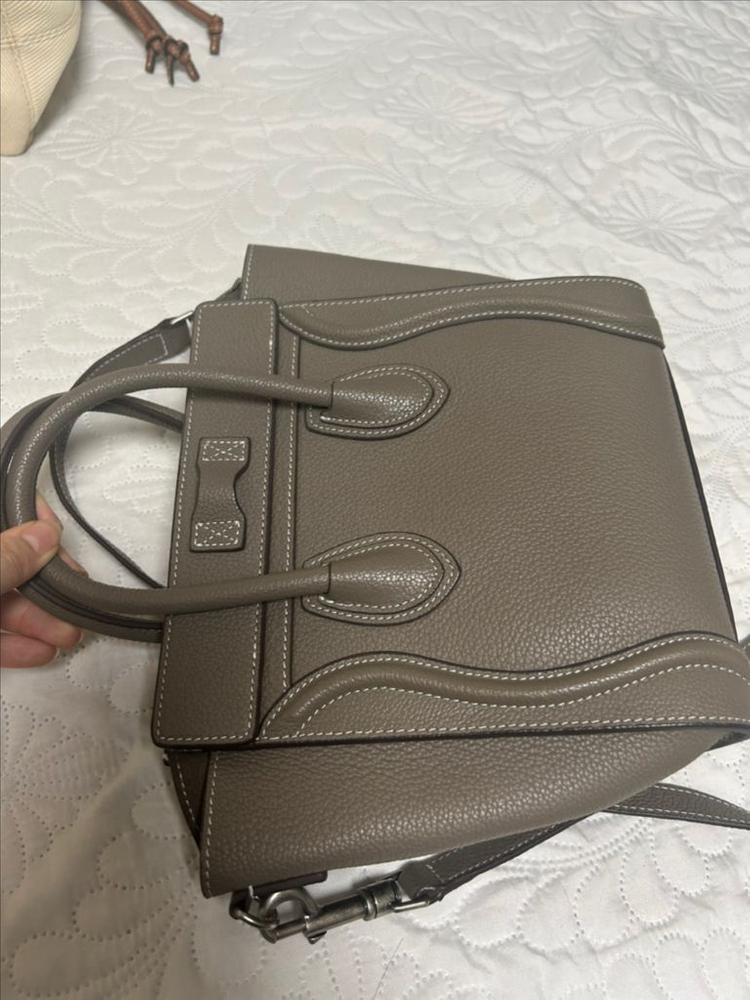 셀린느 러기지 나노 에토프 가방 이미지